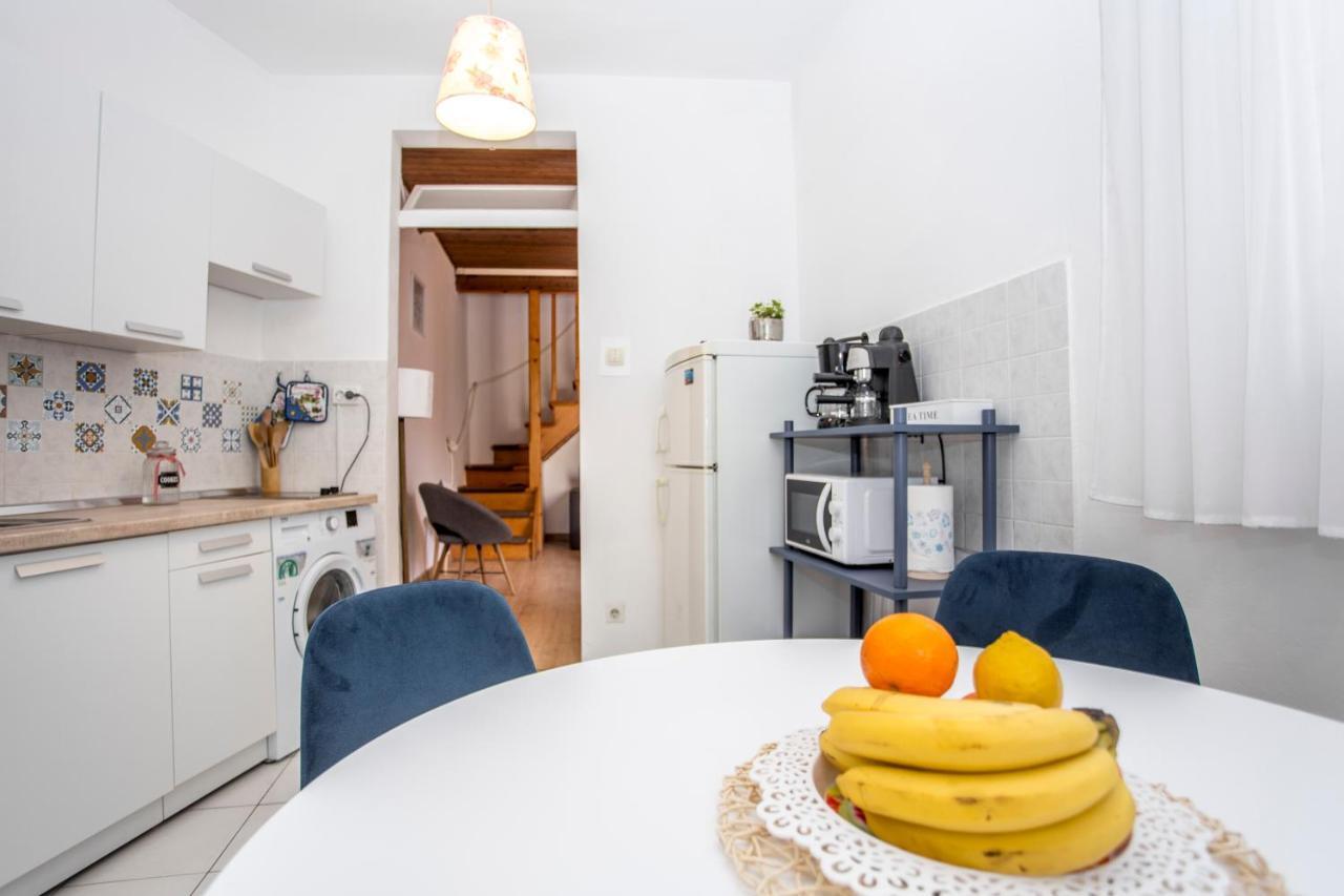 Apartment'S Dalmatia Шибеник Екстер'єр фото