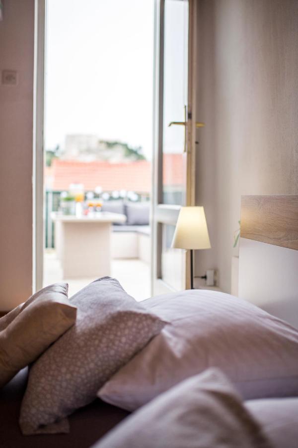 Apartment'S Dalmatia Шибеник Екстер'єр фото